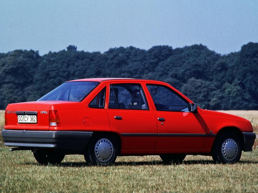  Opel Kadett GL Sedan (E) 1985 года  (фото 21 из 27)